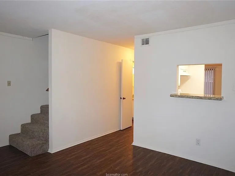1900 Dartmouth St #G4 — Photo 2