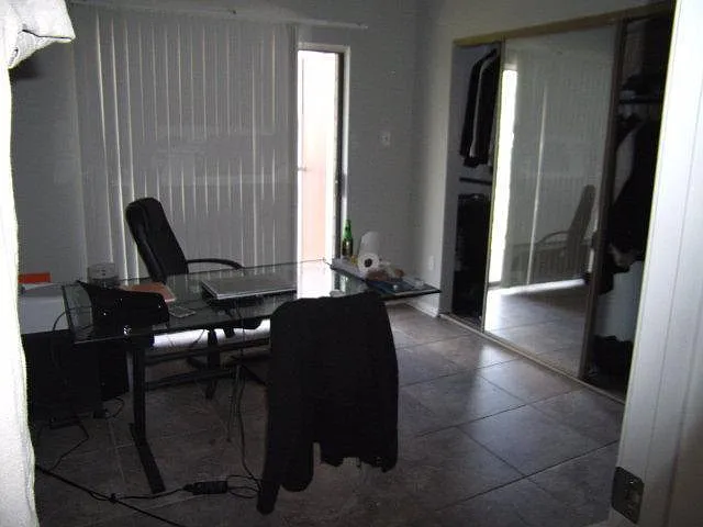Ut Pre Lease: 2 Bd/ 2 Ba North Campus Condo. Short Walk To Ut. View Of Ut Tower! — Photo 4