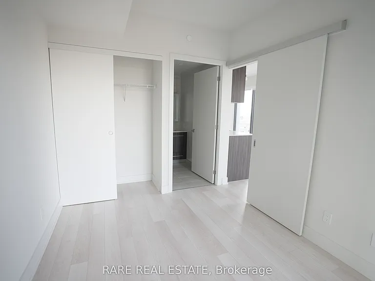 8 Cumberland St #2502 — Photo 12