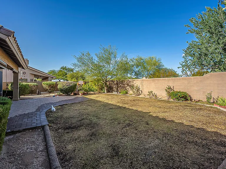 4926 E Duane Ln — Photo 39