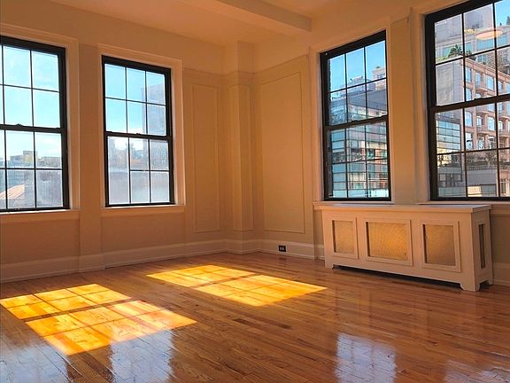 3rd image of 175 W 76th St APT 7D
