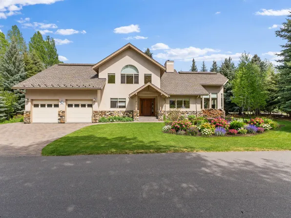 201 Blue Bell Rd, Sun Valley, ID 83353