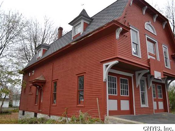 4th image of 324 Keyes Ave