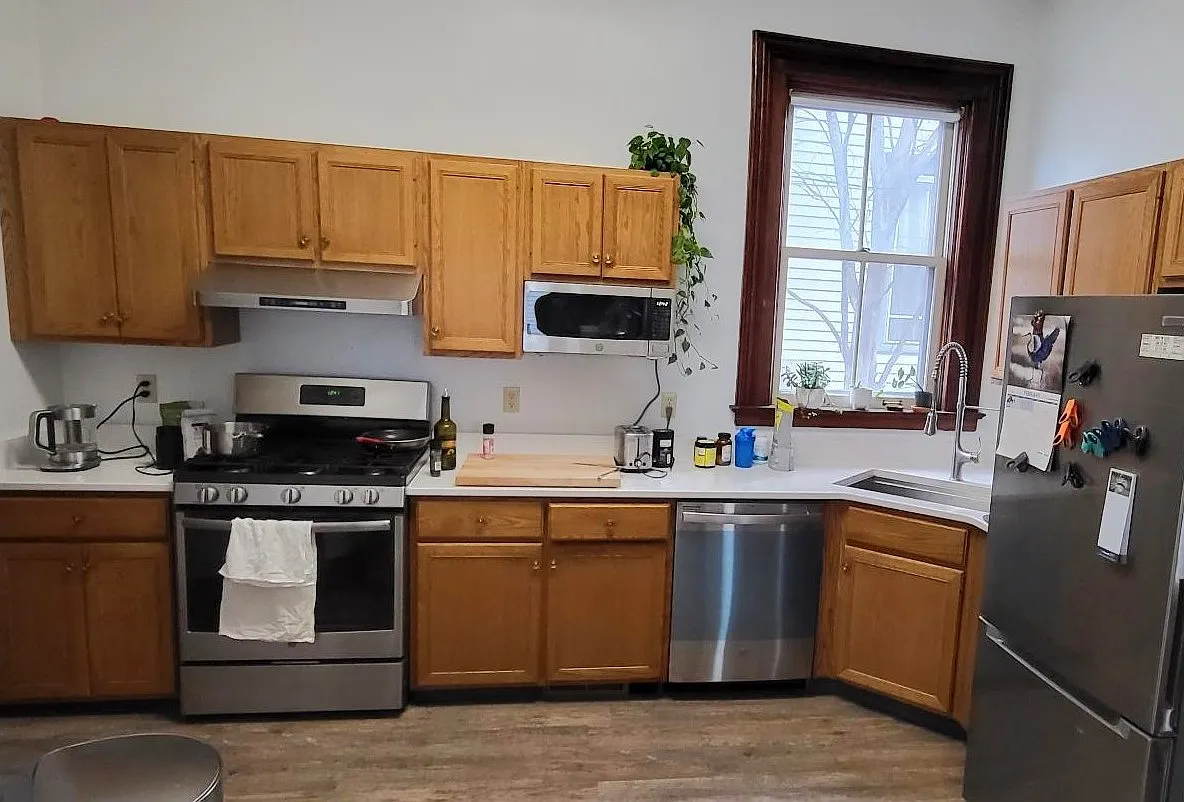 2 bed, 1300 sqft, $2,775 — Photo 4
