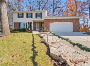 305 Windward Rd, Green Bay, WI 54302