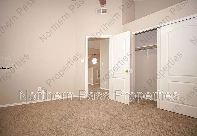 10790 Adin St — Photo 25