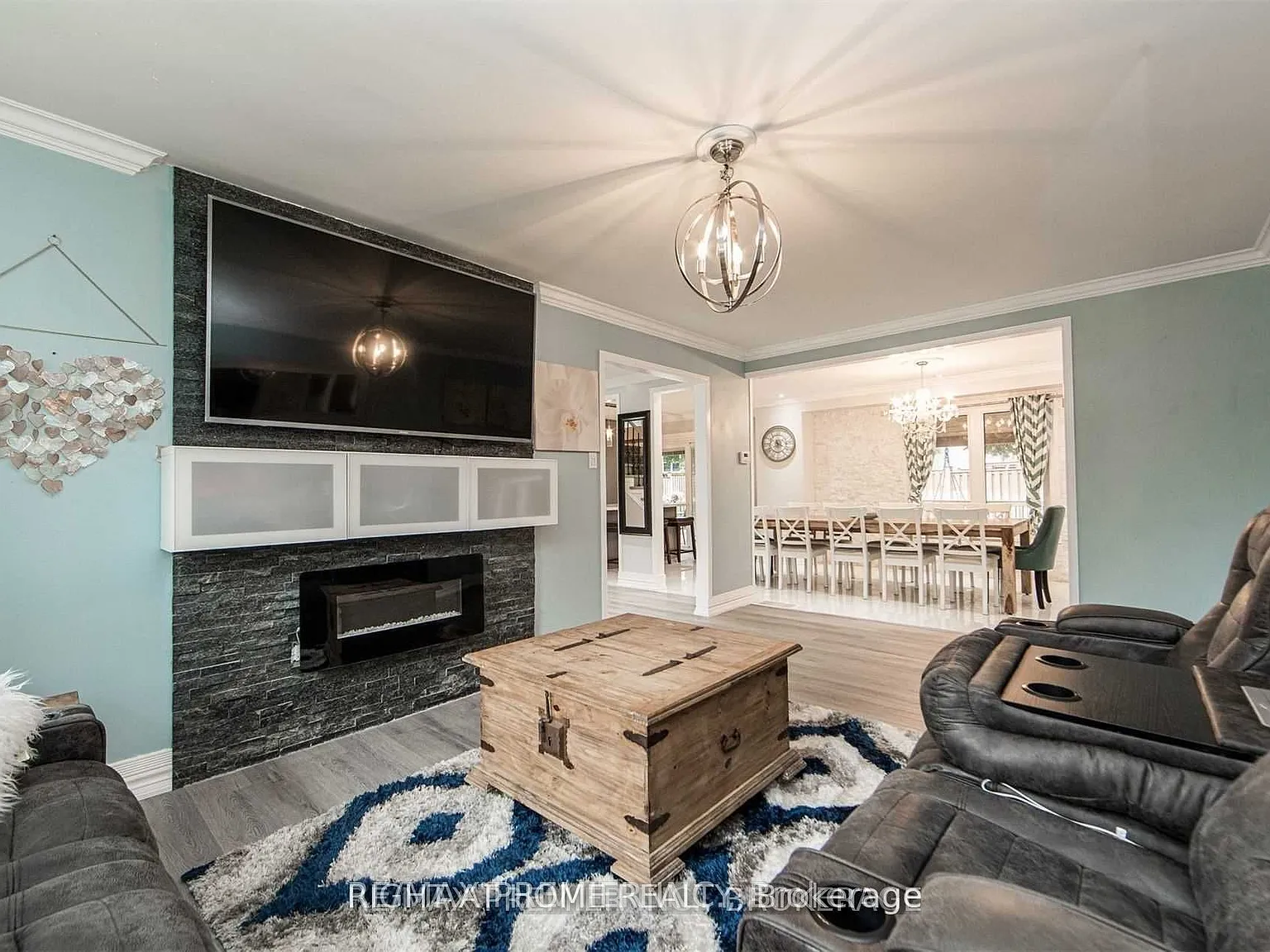 4 bed, $3,300 — Photo 4