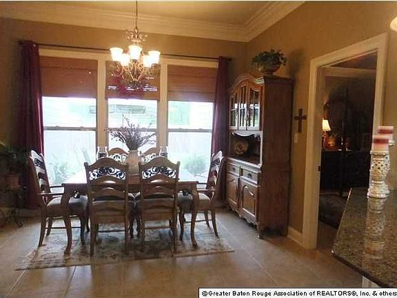 4th image of 17178 Grove Dr