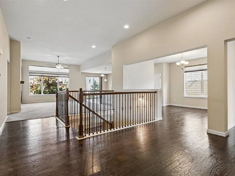 2274 Front Range Rd — Photo 2