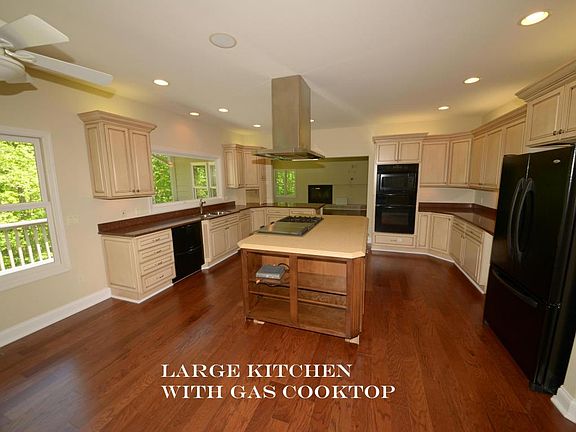2nd image of 144 Northridge Dr