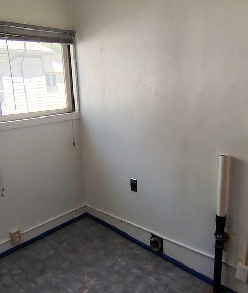 646 South Coleman Street — Photo 11