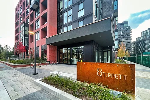 8 Tippett Rd Photo 1