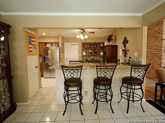 5th image of 15910 Crepe Myrtle St