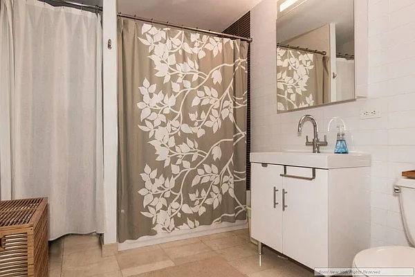 Rented by Bond New York | media 2