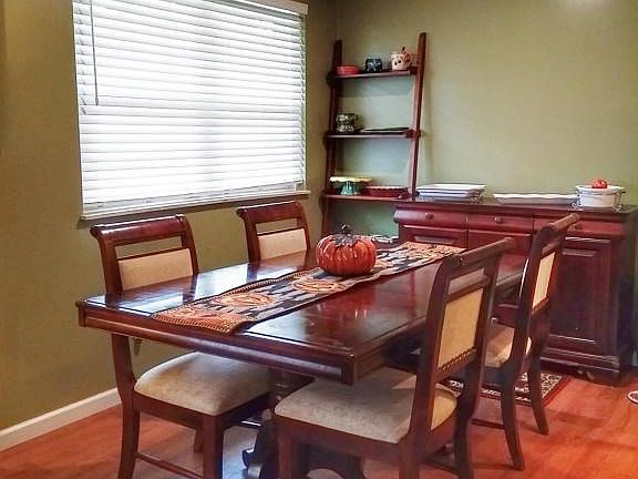 5th image of 438 Canterbury Ct Unit 438A