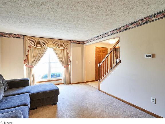 3rd image of 2222 Cambridge Ct