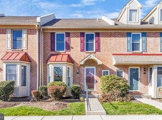402 Calverton Ct, Harleysville, PA 19438