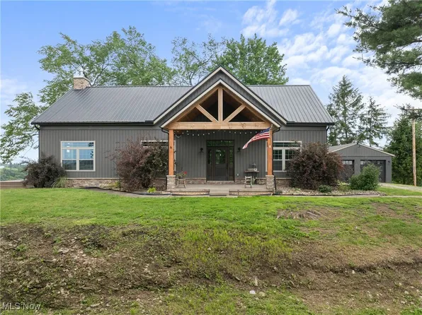 56380 Hospital Rd, Bellaire, OH 43906