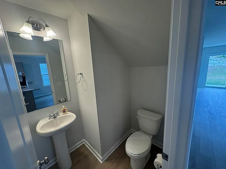2040 Armada Rd — Photo 5