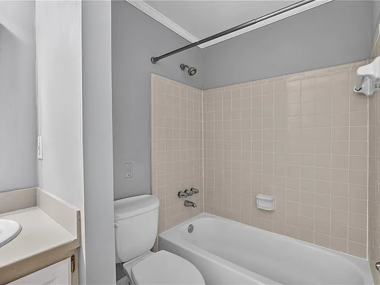 123 Warm Springs Cir — Photo 24