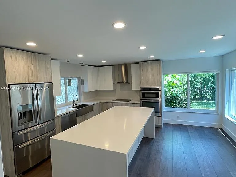 546 Patio Village Way — Photo 1