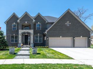 408 Blakely Dr, Troy, MI 48098