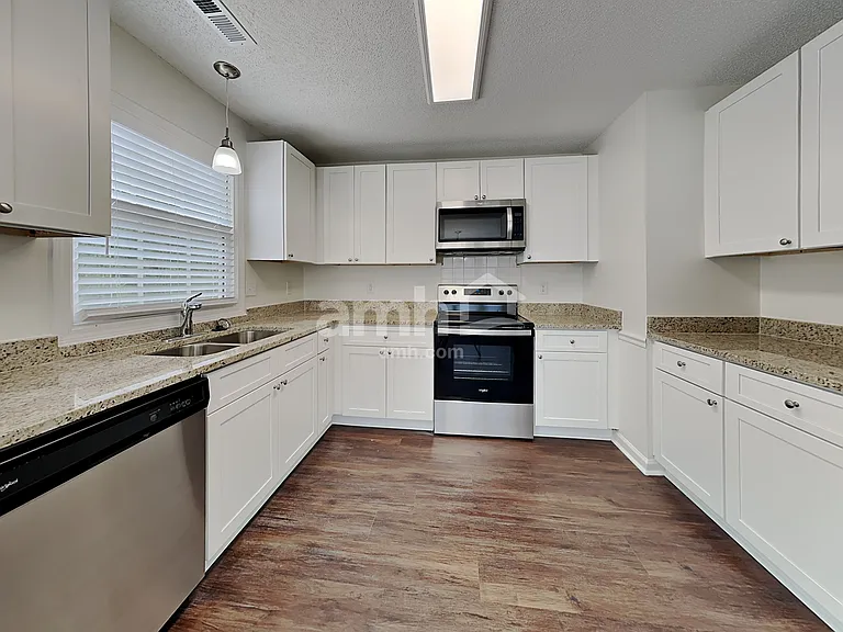 1769 Ammons Dr — Photo 3