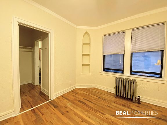 2nd image of 4829 N Damen Ave #4829205
