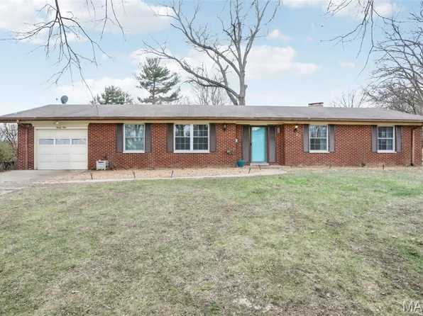 29 Zinnia Dr, Belleville, IL 62221