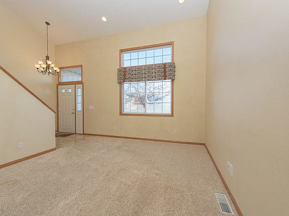 3rd image of 6750 Hartman Dr SE