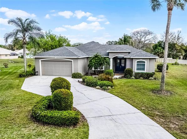 1562 Auburn Oaks Ct, Auburndale, FL 33823