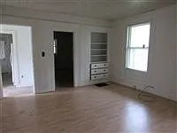 604 E Erie St #3 — Photo 6