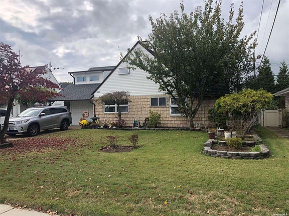 2nd image of 82 Jerusalem Ave