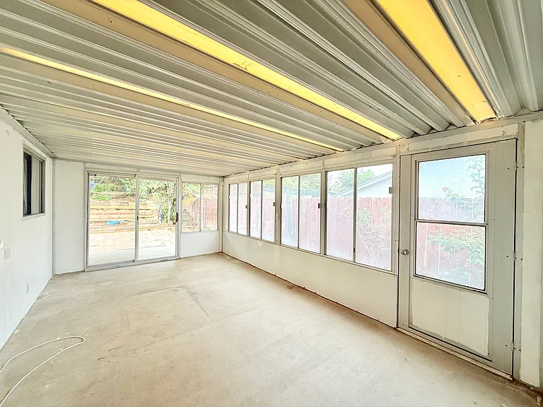5775 Altamont Dr — Photo 21
