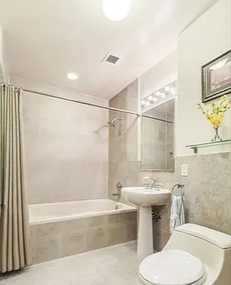 Rented by New York Residence | media 6