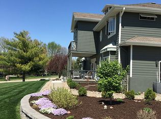 22215 Brookcrest Dr, Elkhorn, NE 68022