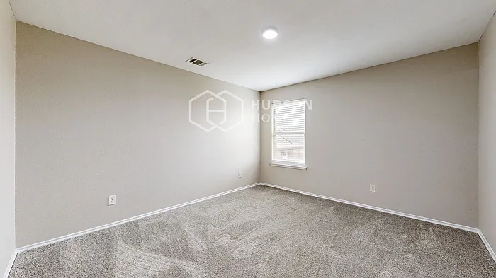 218 Thoroughbred St — Photo 23