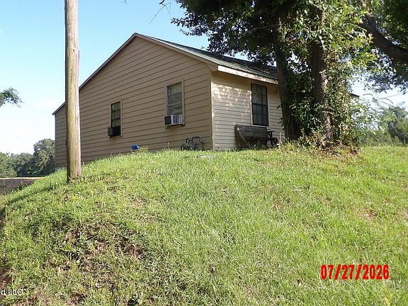2nd image of 161 Morgantown Rd
