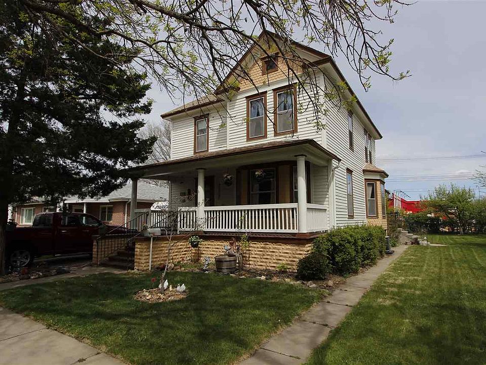 1st image of 221 S Vine St
