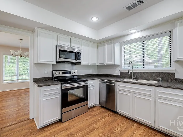 14 Hemingway Dr — Photo 12