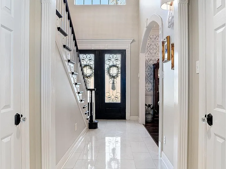 1310 Bay Ridge Dr — Photo 5