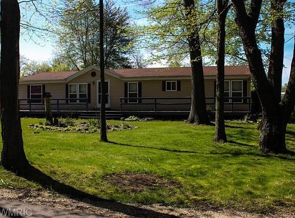 5th image of 31975 W Lakeshore Dr