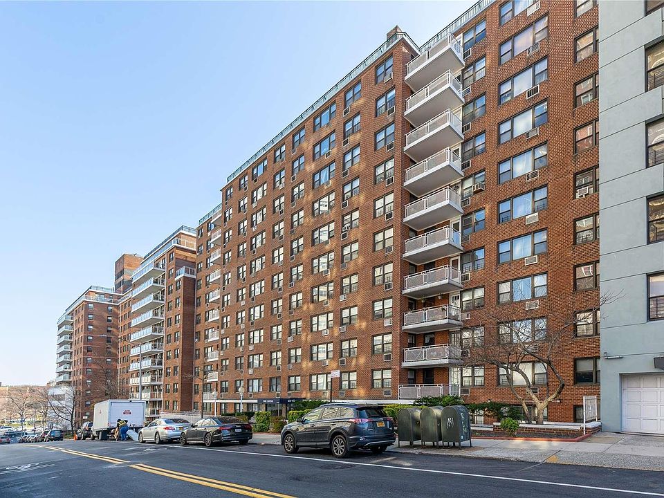 1st image of 123 40 83 Avenue #4A
