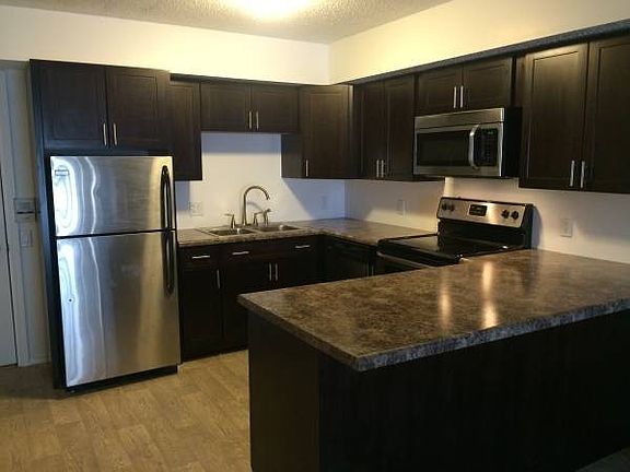 3rd image of 1002 S 2nd St #16794266