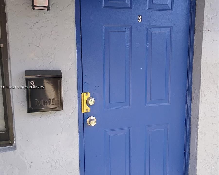 1st image of 2500 Franklin Dr #3