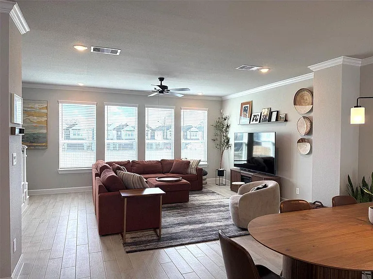 5614 Green Rise Ln — Photo 9