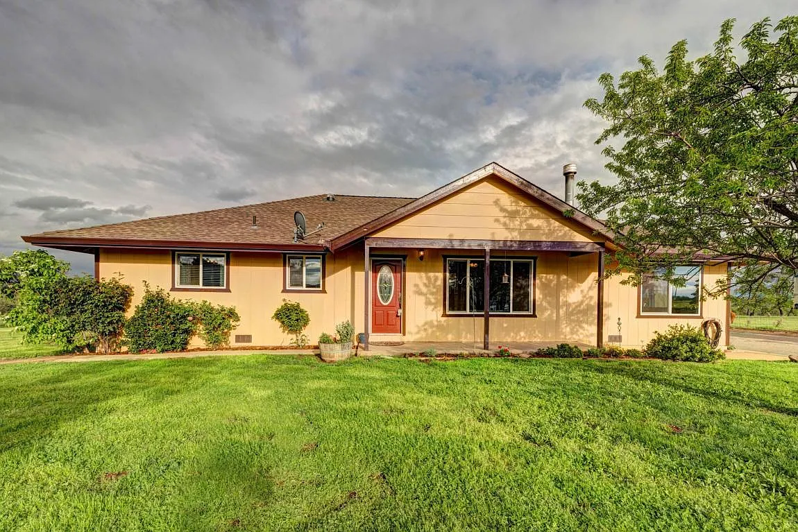 21812 Chukar Ln photo 1