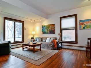 1505 Elmwood Ave, Wilmette, IL 60091