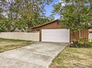 9050 Northcote Rd, Santee, CA 92071