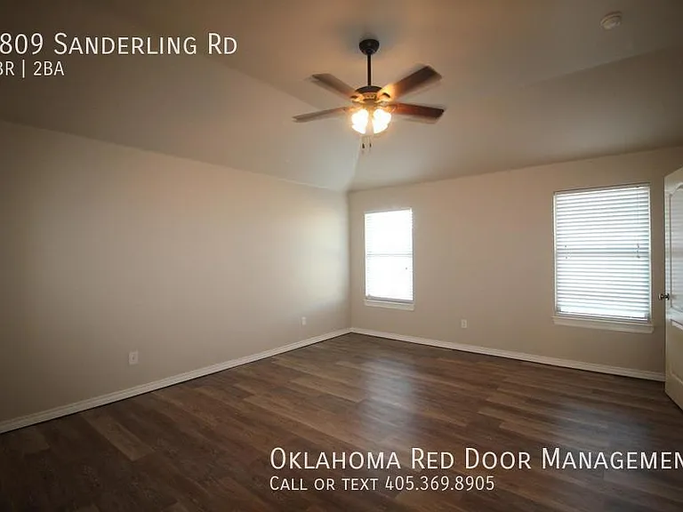 5809 Sanderling Rd — Photo 17